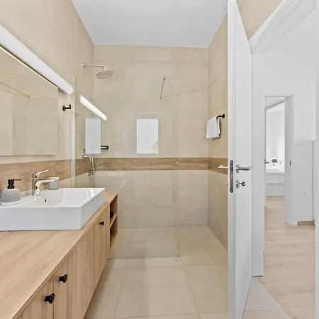Lina Sea Breeze Villa Ližnjan