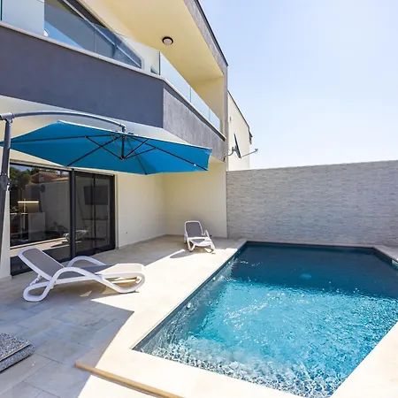 Lina Sea Breeze Villa Ližnjan